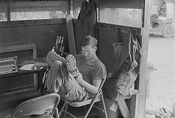 cliff_r09 LZ Bayonet Aid Station 1970